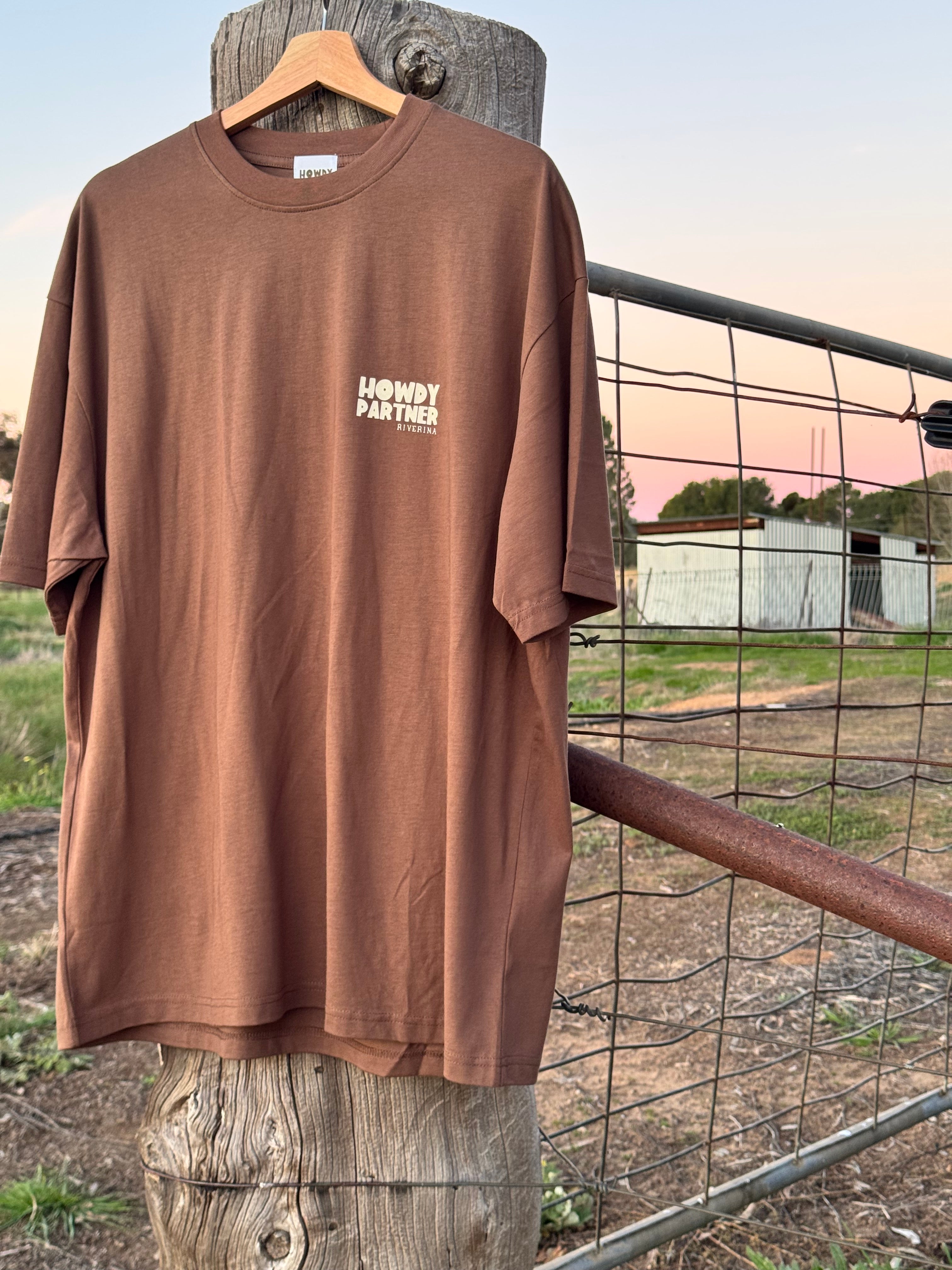 'Open Gate' Core Tee - Chocolate