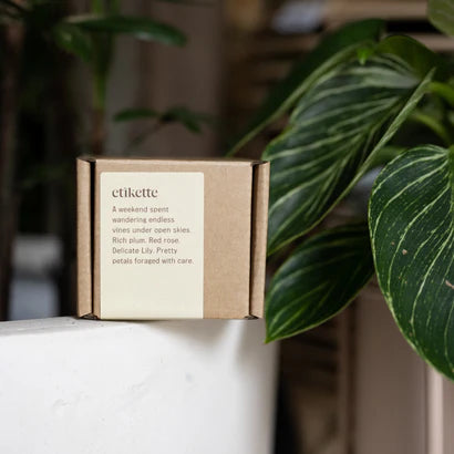 Etikette 'Barossa' Hand Poured Soy Wax Candle