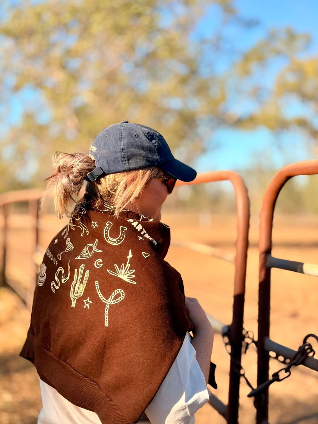 Giddy Up Boxy Fleece - Coffee